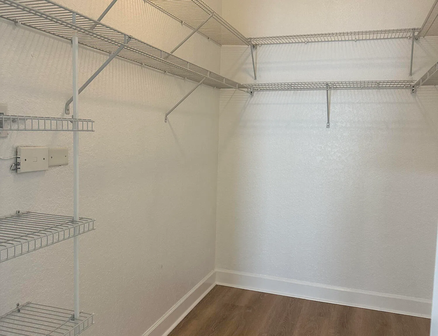 The Radius Condominium — Photo 4