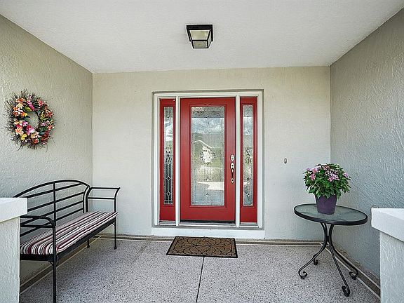 5th image of 1722 Madero Dr