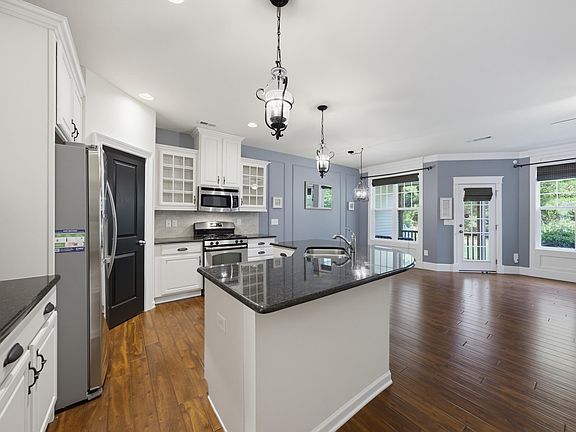 4th image of 119 Grande Sky Ct