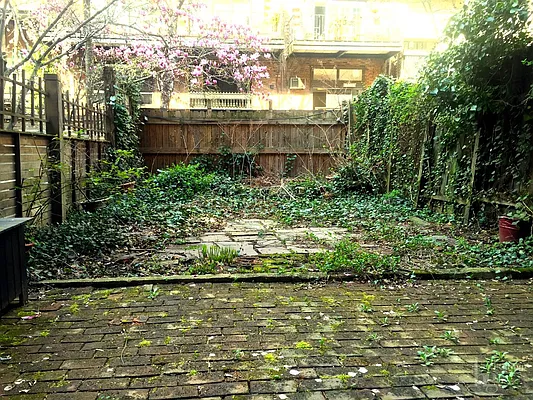 Rented by Hecht Group | media 1