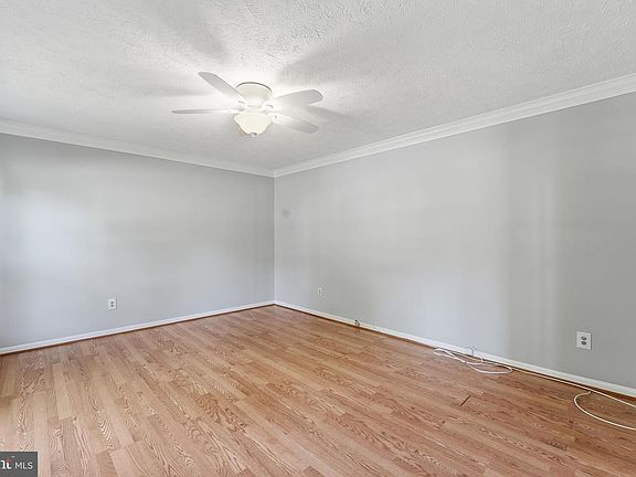 4th image of 4690 Abbott Ct