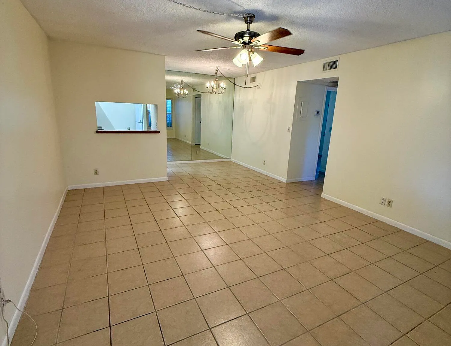 2 bed, 2.0 bath, 737 sqft, $1,800 — Photo 2