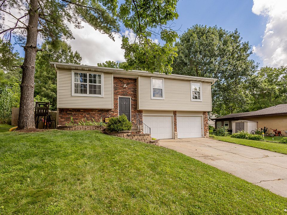 1st image of 1751 W Gateview Ct