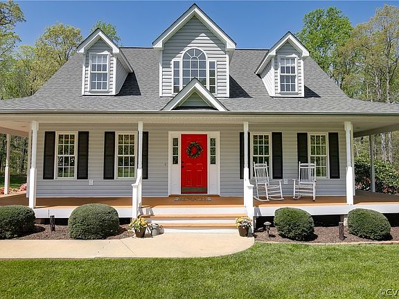 3rd image of 1841 High Hill Dr