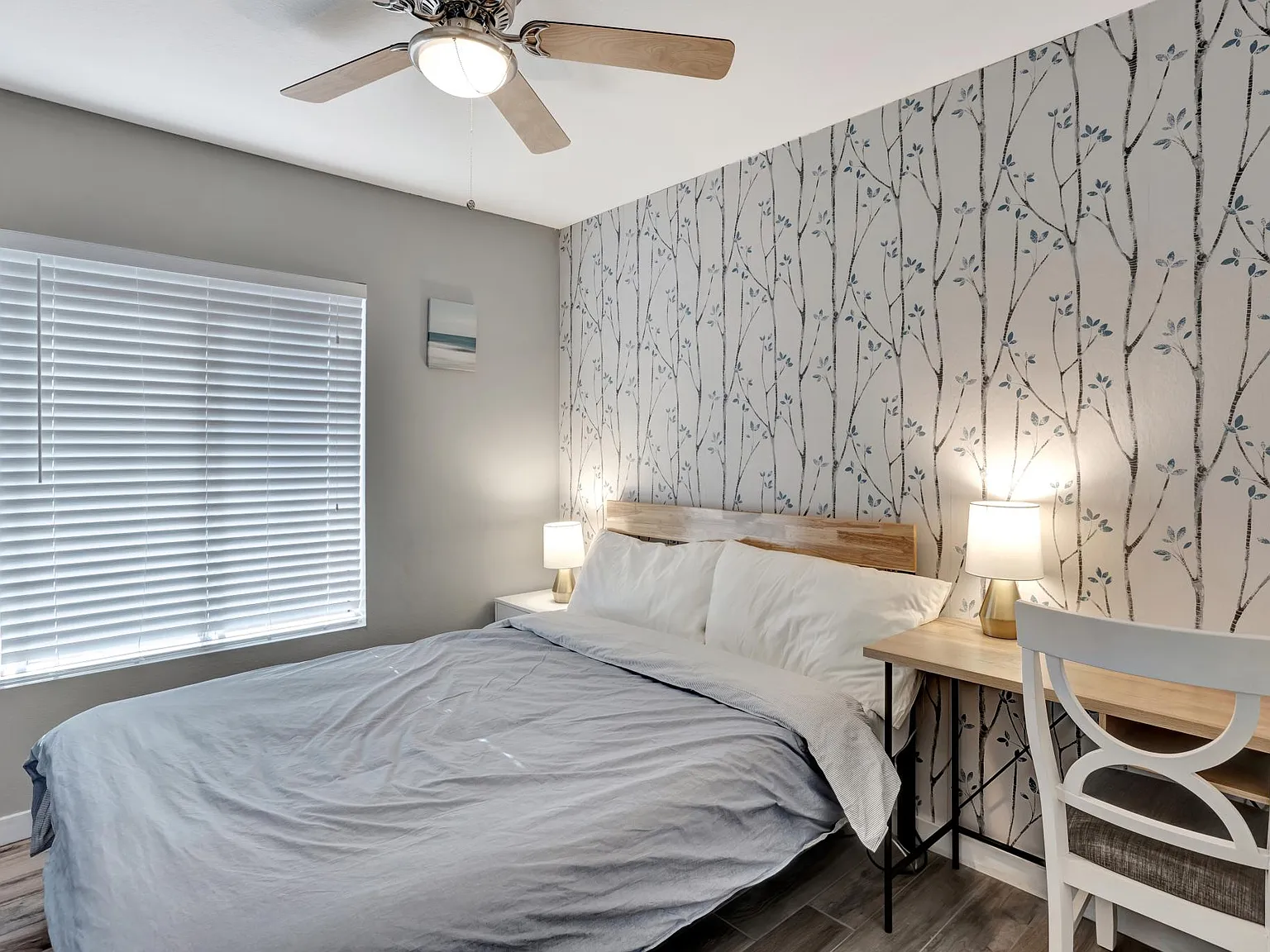 1068 W Laguna Azul Ave — Photo 1