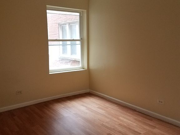 5th image of 4344 W Lexington St APT 1
