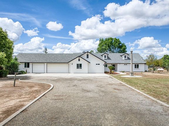 2nd image of 16564 Monreal Rd