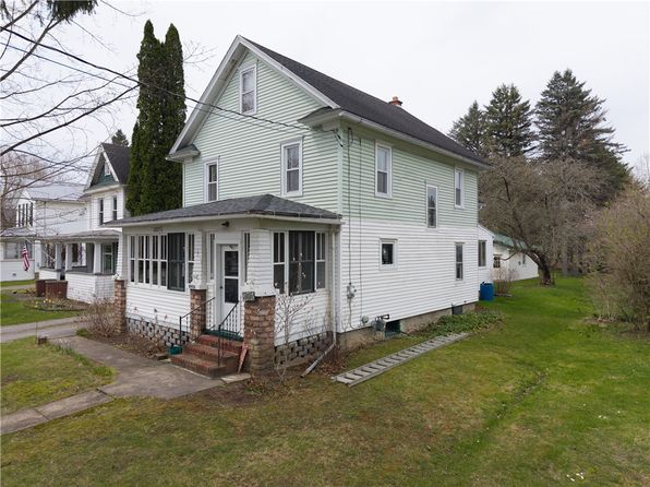 11125 Chapel St, Wayland, NY 14572