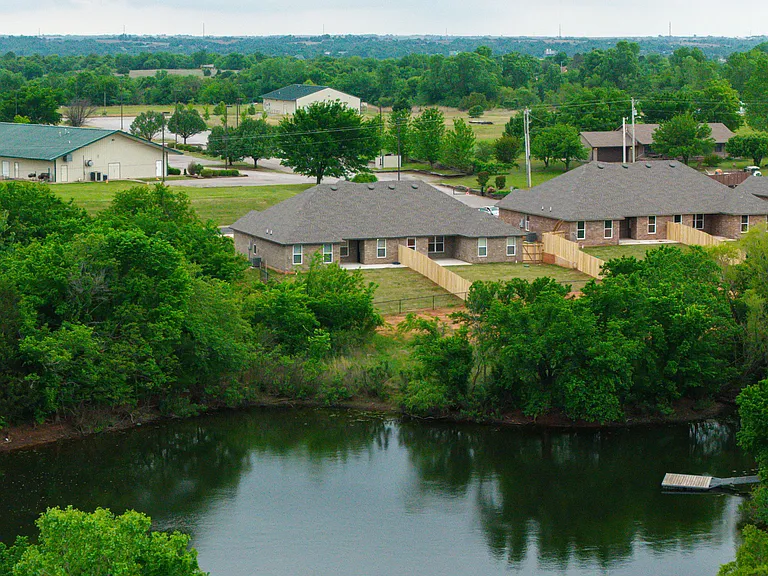 2298 E Sooner Rd — Photo 52