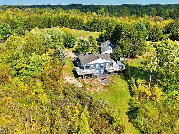 3rd image of 491 Bitter Creek Ln