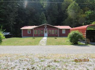 657 E Highway 221, Bledsoe, KY 40810