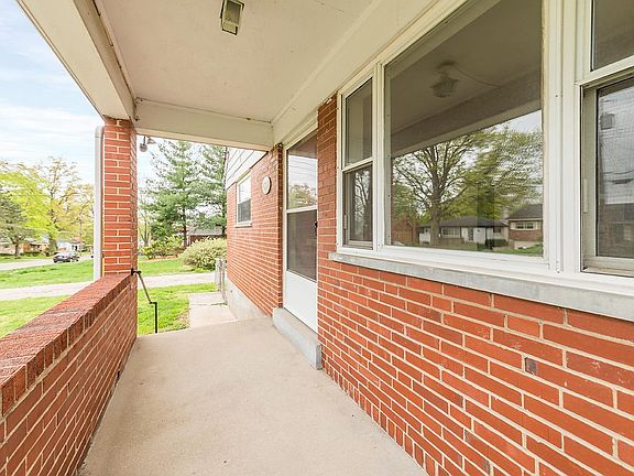 3rd image of 6311 Stover Ave