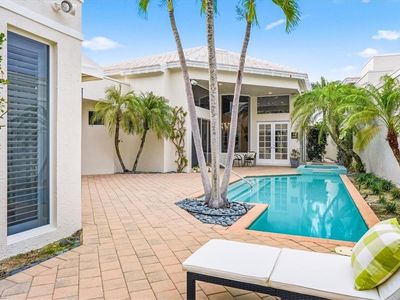 7897 Cocobay DR, Naples, FL, 34108