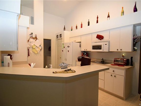 3rd image of 1151 W Birchwood St