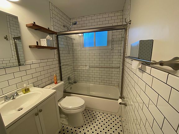 full bathroom newly tiled/re-finished
