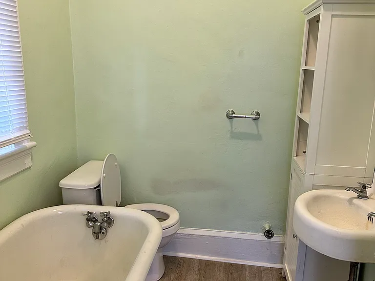 17 Jefferson Ave #C2 — Photo 3
