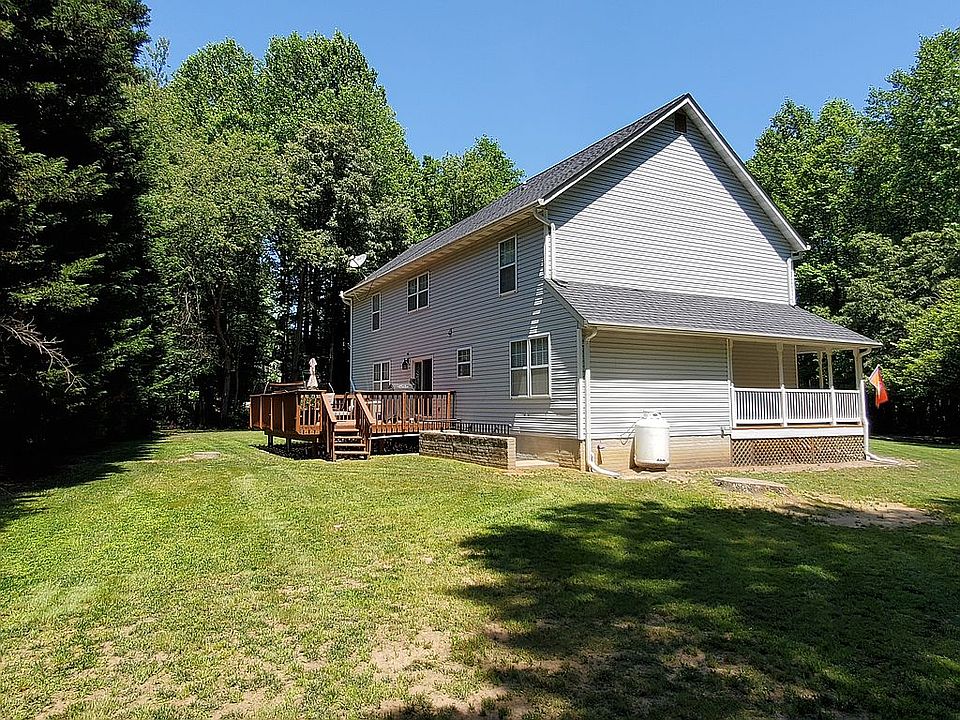 2nd image of 3135 Queensberry Dr