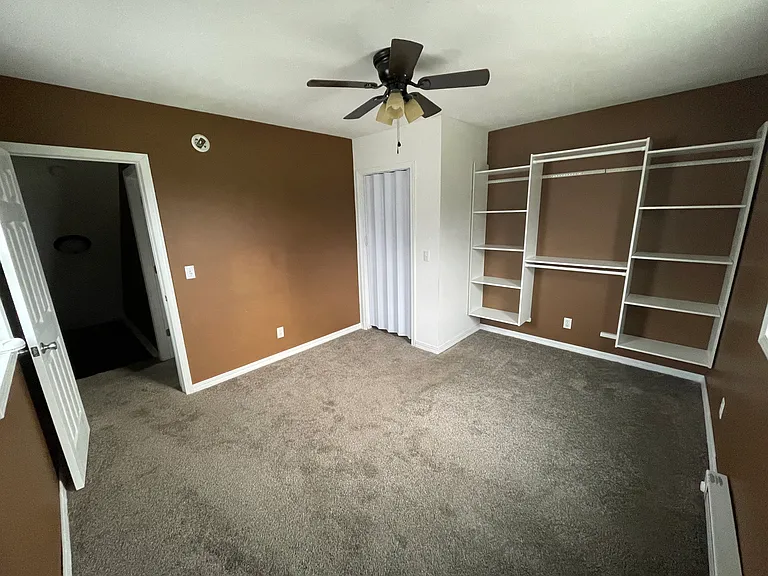 915 Greenlawn Ave — Photo 9