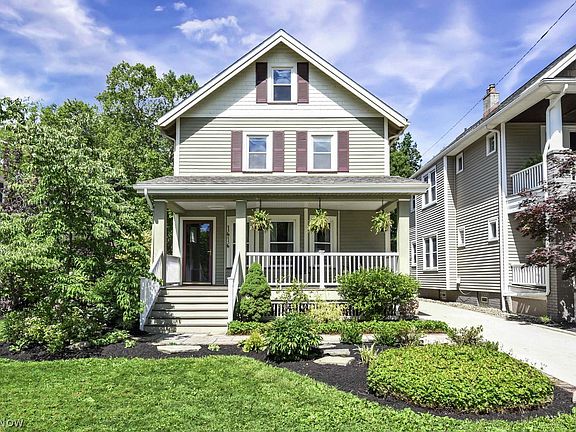 3rd image of 1616 Grace Ave