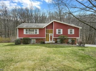 52 Edward Dr, Ringwood, NJ 07456