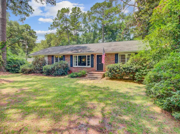206 Country Club Blvd, Summerville, SC 29483