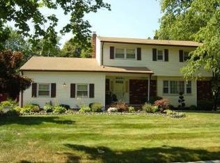 89 Dunhams Corner Rd, East Brunswick, NJ 08816