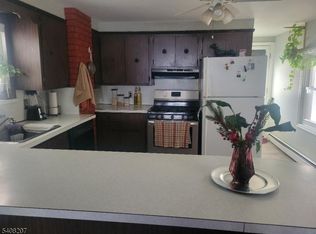 97 Marne St, Newark City, NJ 07105