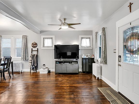 4th image of 305 Marion Ave