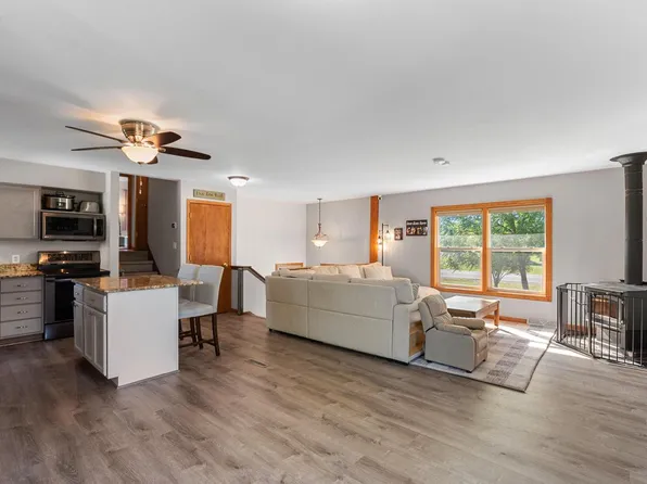 W165N10401 Wagon TRAIL, Germantown, WI 53022