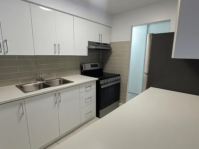 101 Kozlov St — Photo 4
