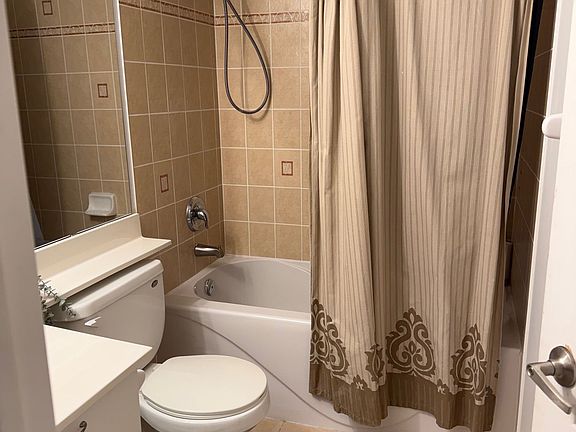 4th image of 503 Beecroft Rd #1610