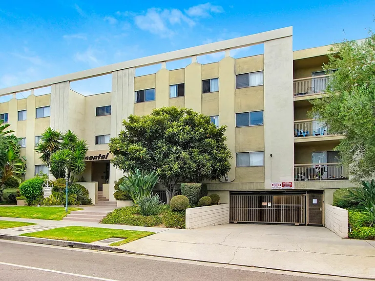 Hobart Continental Apartments — Photo 8
