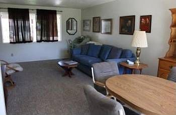 2nd image of 509 Summit Dr