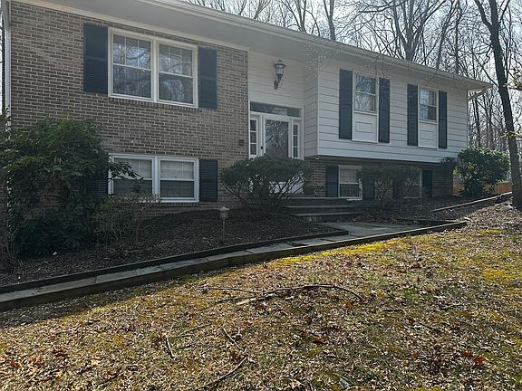 2nd image of 12407 Caisson Rd