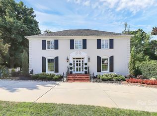 906 Colonial Dr, Albemarle, NC 28001