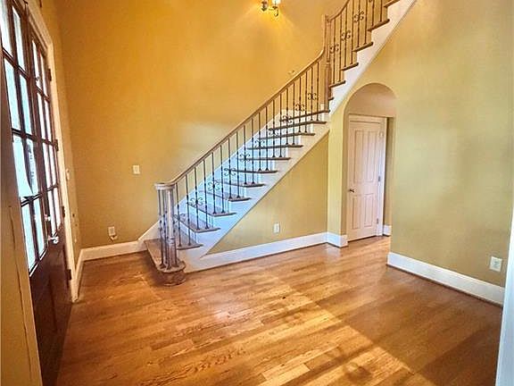 3rd image of 7648 Berwick Ct