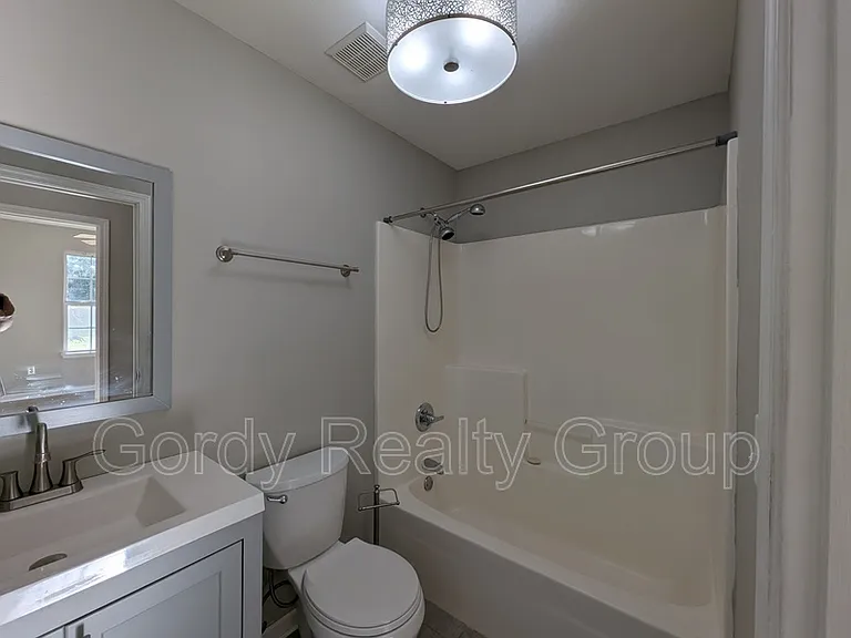 5579 Willis Rd — Photo 6