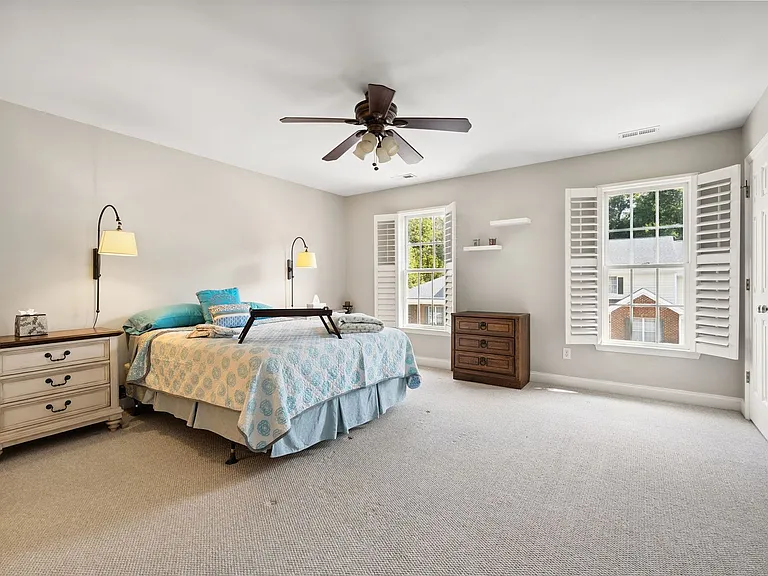 702 Teague Pl — Photo 13