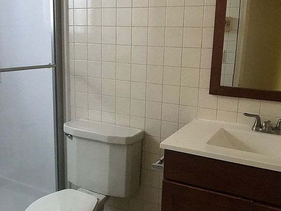 2nd image of 430 Packard St APT 3