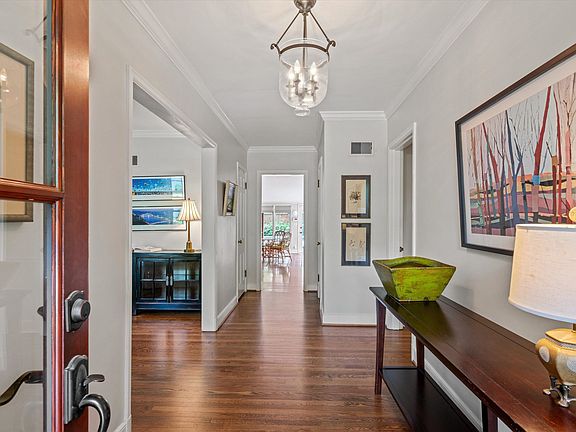 3rd image of 4949 Briarcliff Ave