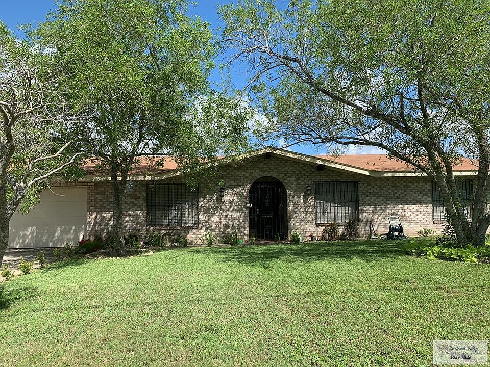 1st image of 24 Draper Dr #20