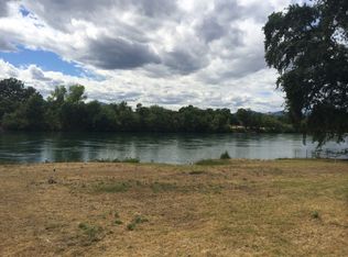 3258 Wilshire Dr, Redding, CA 96002