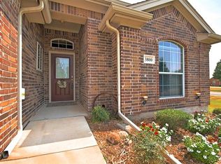 3800 Pine Cir, Granbury, TX 76048