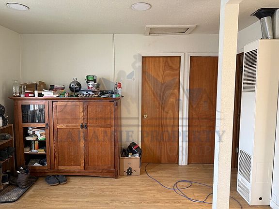 5th image of 569 N 13th St