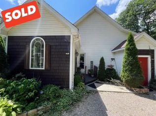 3 Mohawk Dr, Hubbardston, MA 01452