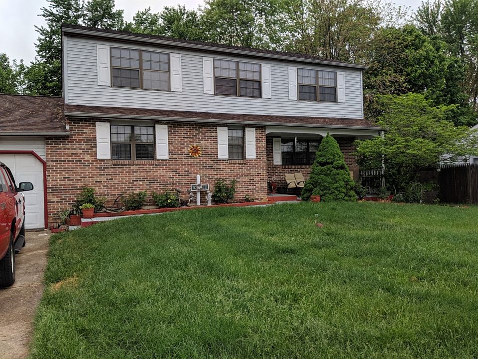 1st image of 34 Deer Cir