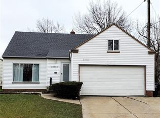 23804 Edgehill Dr, Beachwood, OH 44122