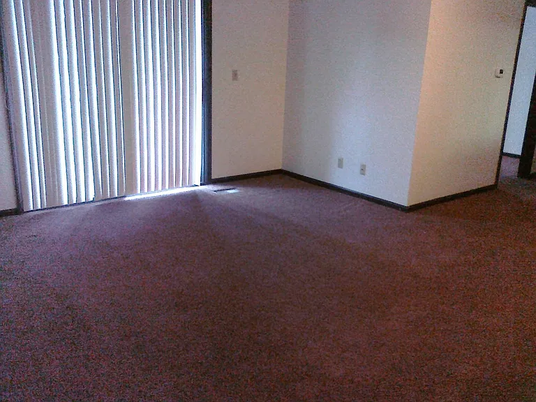 733-739-745 Longmeadow Ln — Photo 4