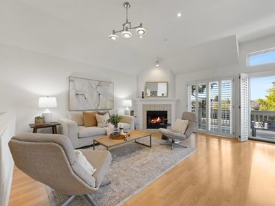1086 Tiller Ln, Foster City, CA, 94404