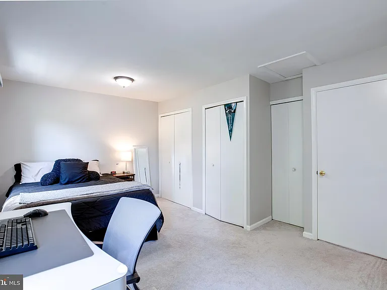 8657 Dellway Ln — Photo 23